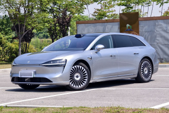 鸿蒙智行 享界S9T 2025款 纯电 四驱Ultra (192线激光雷达）