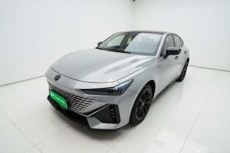 长安UNI-V 智电iDD 2023款  智电iDD 1.5T 113km智趣型（飞快版）