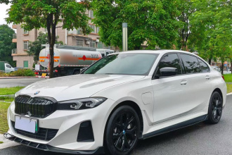 宝马i3 2024款 eDrive 40 L 曜夜套装