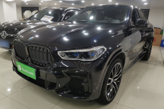 宝马X6 2022款 改款二 xDrive40i 尊享型 M运动套装