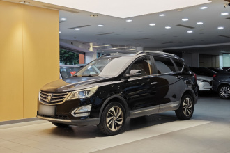 宝骏560 2015款 1.8L 手动豪华型