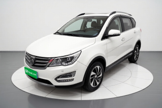 宝骏560 2015款 1.8L 手动豪华型