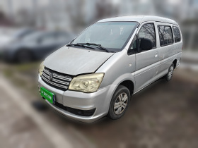 东风风行 菱智 2018款 M3 1.5L 7座标准型