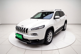 Jeep 自由光 2016款 2.4L 专业智能版