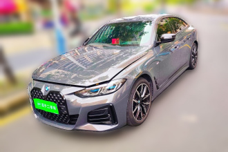 宝马4系 2023款 425i Gran Coupe M运动曜夜套装