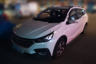 宝骏310W 2018款 1.5L 自动豪华型 国VI