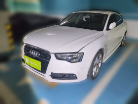 奥迪A5 2016款 改款 Sportback 45 TFSI 舒适型
