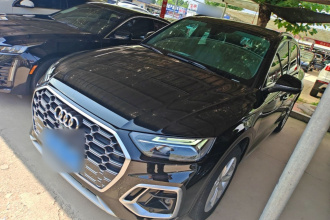 奥迪Q5L 2021款 40 TFSI 豪华动感型