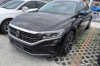 大众 帕萨特 2025款 出众款 380TSI 龙耀版