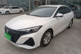 长安 逸动 2025款 PLUS 1.5L 手动豪华版