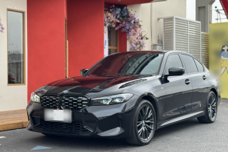 宝马3系 2023款 330i M运动曜夜套装