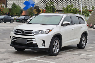 丰田 汉兰达 2018款  2.0T 两驱豪华版 7座 国VI