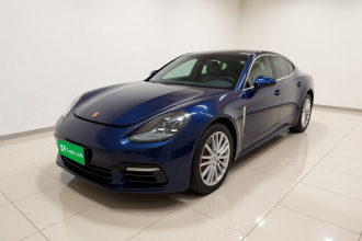 保时捷 2017款 Panamera 4 行政加长版 3.0T