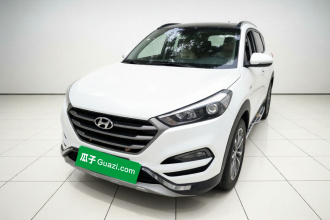 现代 途胜 2015款 1.6T 双离合两驱领先型