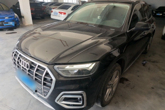 奥迪Q5L 2022款 40T 时尚致雅型