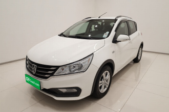 宝骏310 2016款 1.2L 手动时尚型