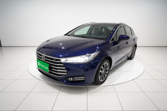 比亚迪 宋MAX 2019款 1.5T 自动智联睿逸天窗型 7座 国VI