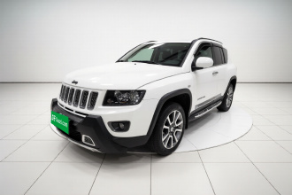 Jeep 指南者(进口) 2014款 改款 2.0L 两驱精英版