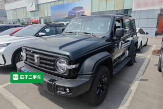 坦克300 2025款 2.0T 汽油征服者