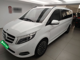 奔驰V级 2017款 V 260 L 尊贵加长版