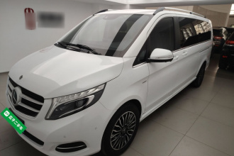 奔驰V级 2017款 V 260 L 尊贵加长版