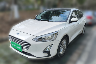 福特 福克斯 2019款 三厢 EcoBoost 180 自动锋潮型