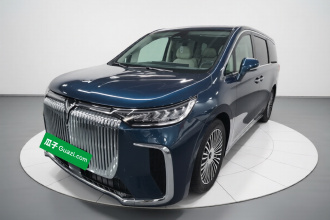 岚图汽车 岚图梦想家 2025款 PHEV 四驱旗舰鲲鹏版
