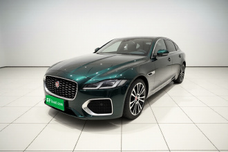 捷豹XFL 2022款 XFL 2.0T P250 两驱尊享豪华版