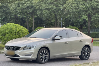 沃尔沃S60 2019款 S60L 改款 T5 智进进阶版