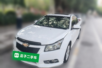 雪佛兰 科鲁兹 2013款 掀背 1.6T 自动旗舰型