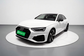 奥迪A4L 2022款 45 TFSI quattro 臻选动感型