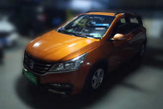 宝骏310 2016款 1.2L 手动豪华型