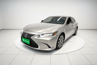 雷克萨斯ES 2020款 300h 臻享版