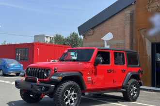 Jeep 牧马人 2019款 2.0T Rubicon 四门版 国VI
