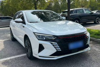 东风风神 奕炫MAX 2023款 1.5T 超能型爸版