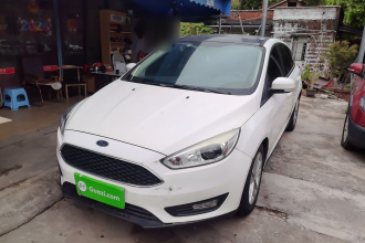 福特 福克斯 2018款 两厢经典 EcoBoost 125 自动超能风尚型智行版