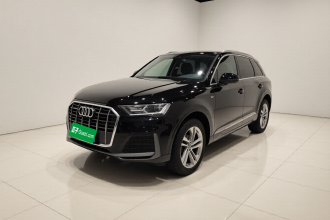 奥迪Q7 2023款 45 TFSI quattro S line运动型