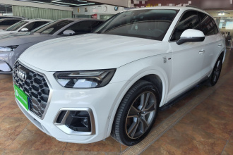 奥迪Q5L 2022款 改款 45T 豪华动感型