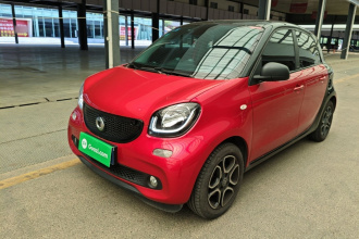 smart forfour 2017款 0.9T 66千瓦挚爱特别版