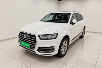 奥迪Q7 2019款 45 TFSI 舒适型