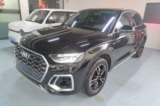 奥迪Q5L 2024款 40 TFSI 时尚动感型
