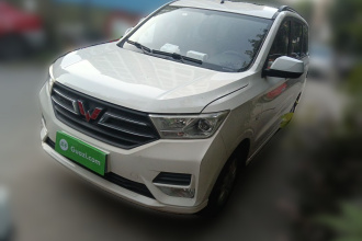 五菱汽车 五菱宏光 2021款 1.5L S舒适型LAR