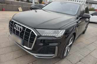 奥迪Q7 2020款 55 TFSI quattro S line运动型