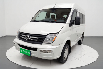 上汽大通MAXUS 新途V80 2023款 2.0T 手动经典傲运通短轴中顶5/6座