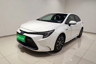 丰田 雷凌 2023款 智能电混双擎 1.8L 豪华版