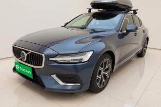 沃尔沃S60 2023款 B4 智逸豪华版