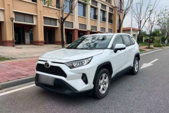 丰田 RAV4荣放 2023款 2.0L CVT两驱都市版