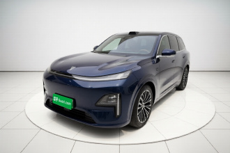 深蓝汽车 深蓝S09 2025款 四驱Ultra+ 高定版