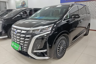 腾势D9 2022款 DM-i 970 四驱尊荣型