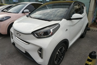 奇瑞QQ 小蚂蚁 2022款 甜粉款 半糖版 磷酸铁锂 30kW 301km